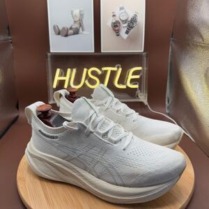 Asics Gel-Cumulus 26 Womens Size 8 White Beige Athletic Running Shoes Sneakers